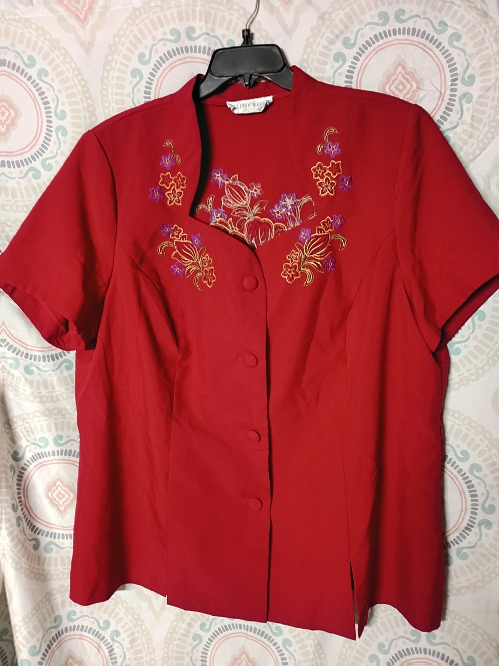 VINTAGE!!! Red Short-Sleeve Embroidered Button-Front Blouse